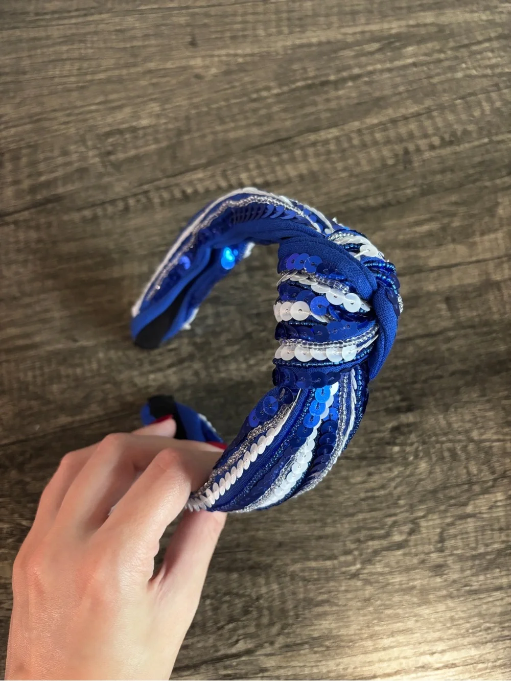 N/A sparkling blue